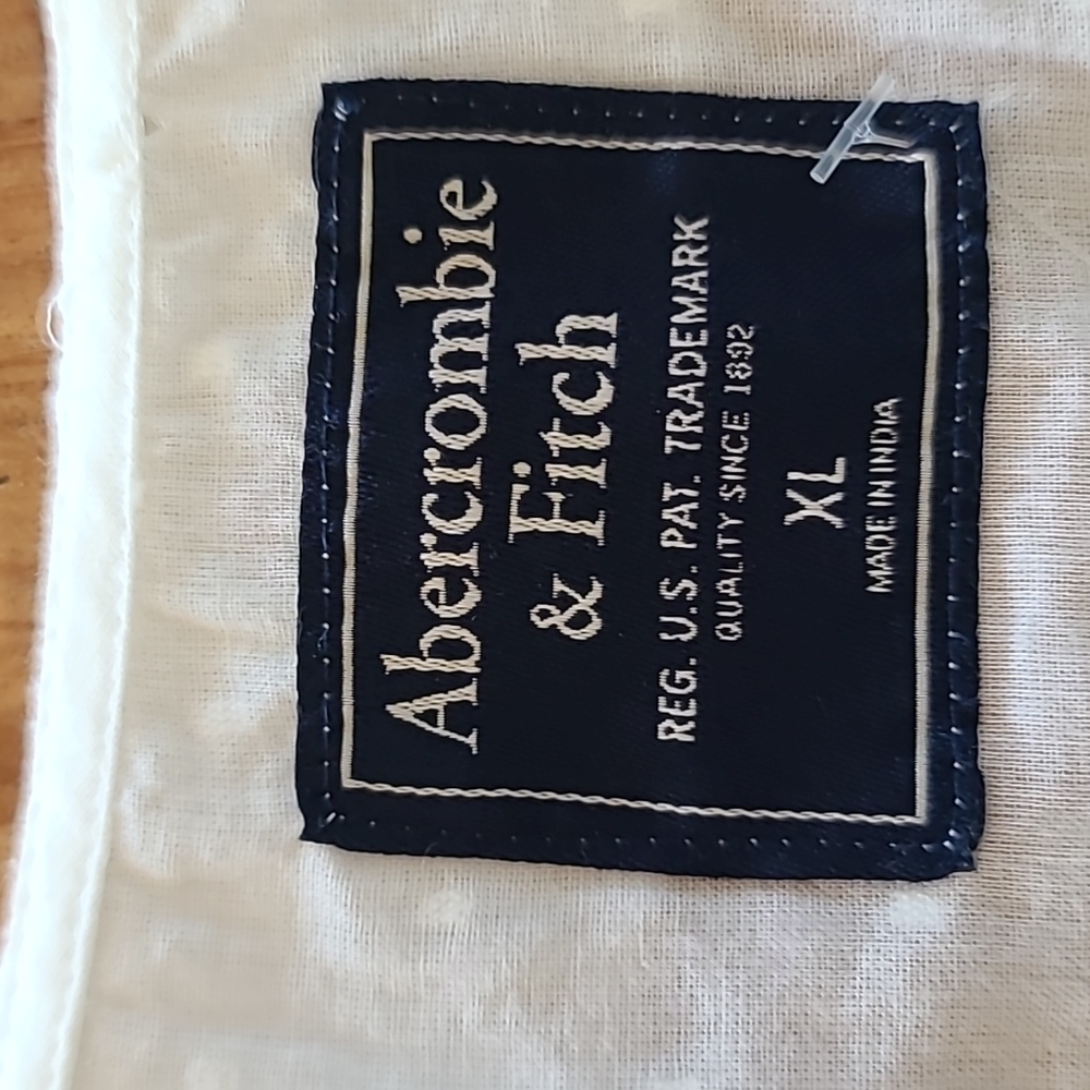 NWT Abercrombie and Fitch blouse - Picture 2 of 10